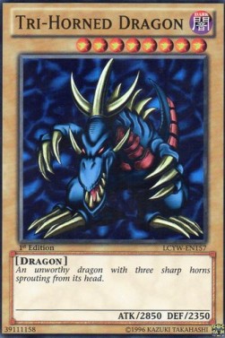 Dreihörniger Drache LCYW-157 Super Rare Light Played Deutsch 1. Auflage