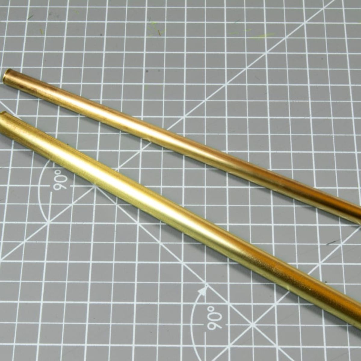 AK Interactive Dioramas BRASS PIPES 1,4mm, 5 units