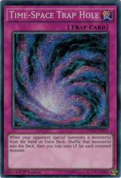 Zeit-Raum-Fallgrube DUEA-079 Secret Rare Excellent Deutsch