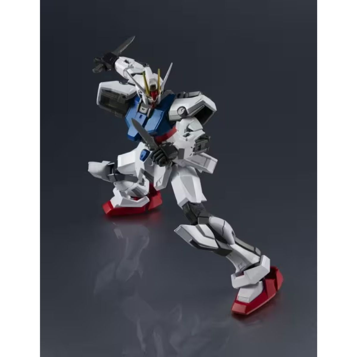 Bandai GAT-X105 Strike Gundam Mobile Suit Gundam SEED (14cm)