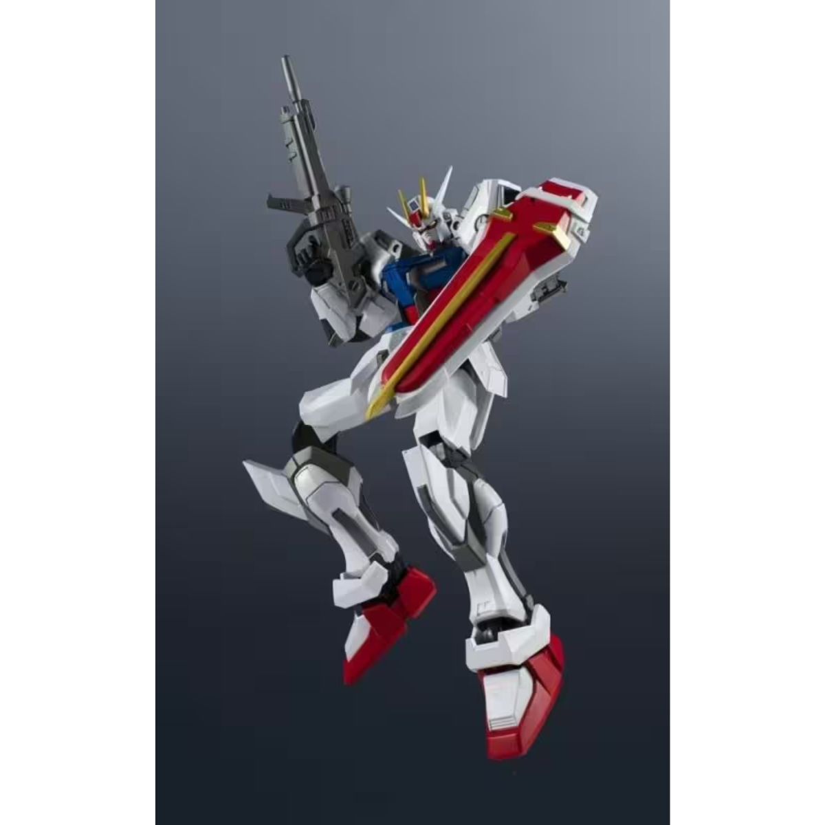 Bandai GAT-X105 Strike Gundam Mobile Suit Gundam SEED (14cm)